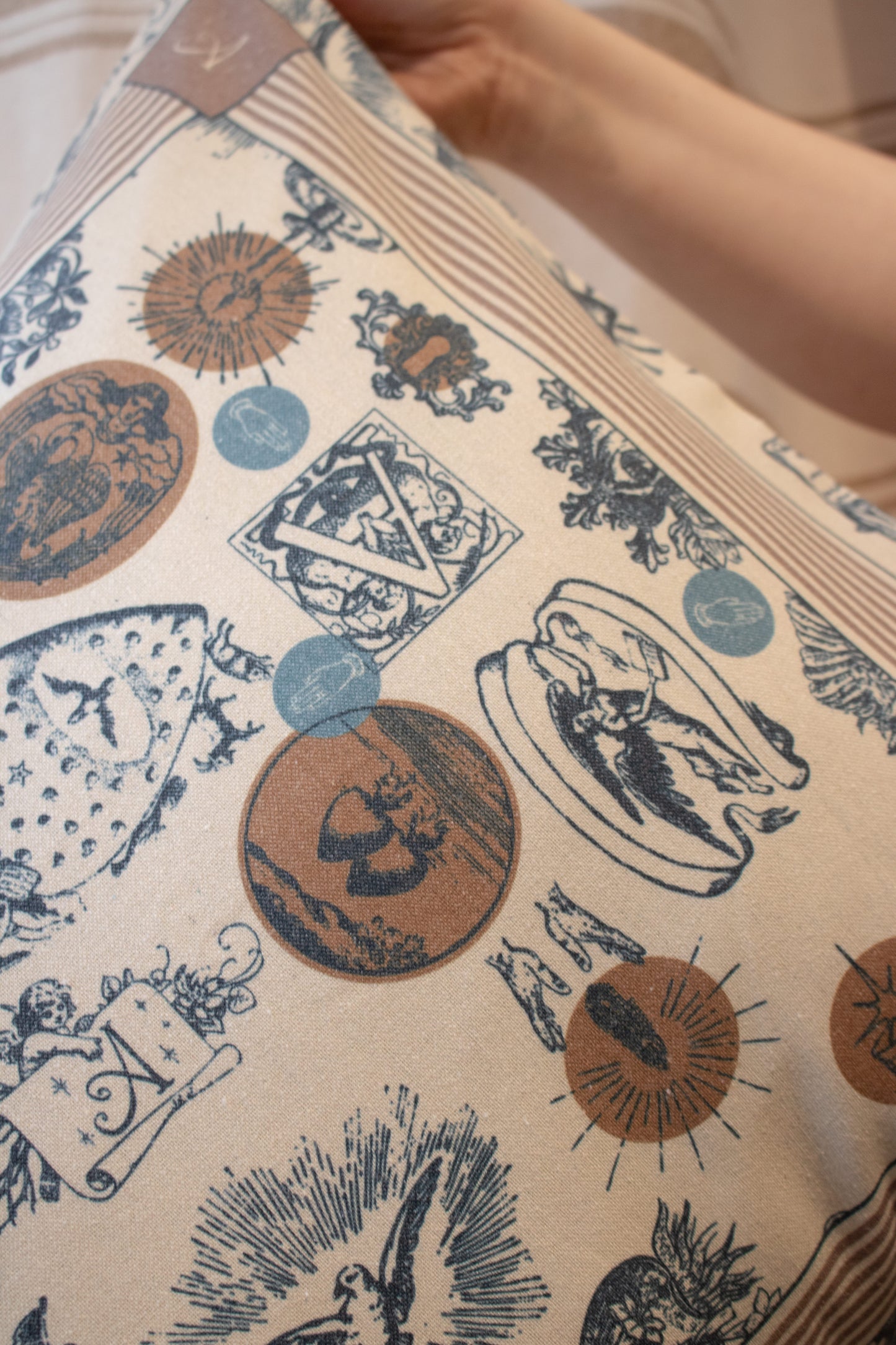 Cojin Exvotos 45x45 cm Azul (Por Encargo)